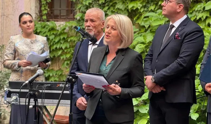 Povijesni trenutak: Svečano otvoren paviljon BiH na Venecijanskom bijenalu s projektom ''Mjera mora'' autora Stjepana Skoke