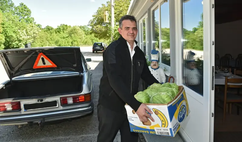 Ranko je neprežaljen, ali Mario je pravi nasljednik! U kultni restoran u Tihaljini dolazi se zbog hrane, ali i humora