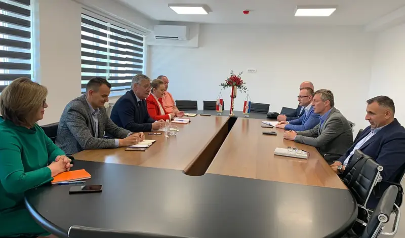 Uprava Elektroprivrede HZHB u posjeti Općini Grude