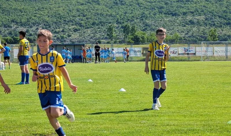 FOTO: Memorijalni turnir u čast Miša i Dine okupio u Grudama stotine djece iz BiH, Dalmacije...