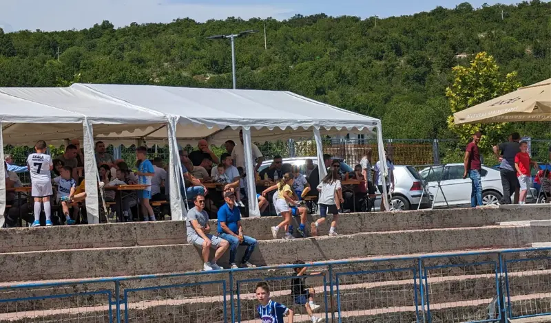 FOTO: Memorijalni turnir u čast Miša i Dine okupio u Grudama stotine djece iz BiH, Dalmacije...