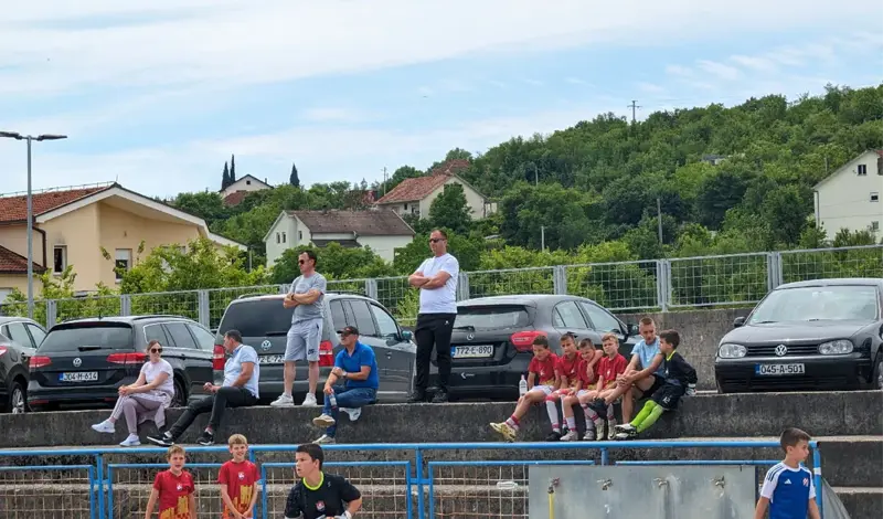 FOTO: Memorijalni turnir u čast Miša i Dine okupio u Grudama stotine djece iz BiH, Dalmacije...