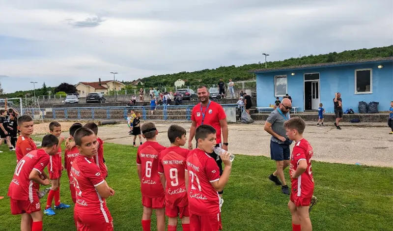 FOTO: Memorijalni turnir u čast Miša i Dine okupio u Grudama stotine djece iz BiH, Dalmacije...