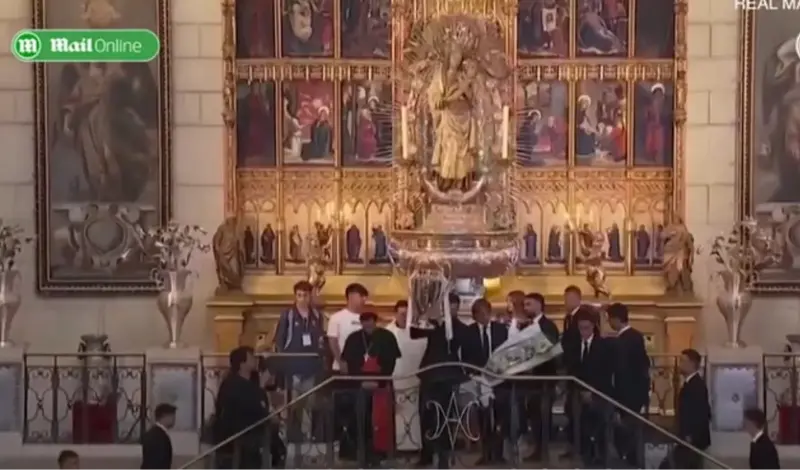 Igrači Real Madrida pehar Lige prvaka prikazali Gospi! Modrić nosio cvijeće