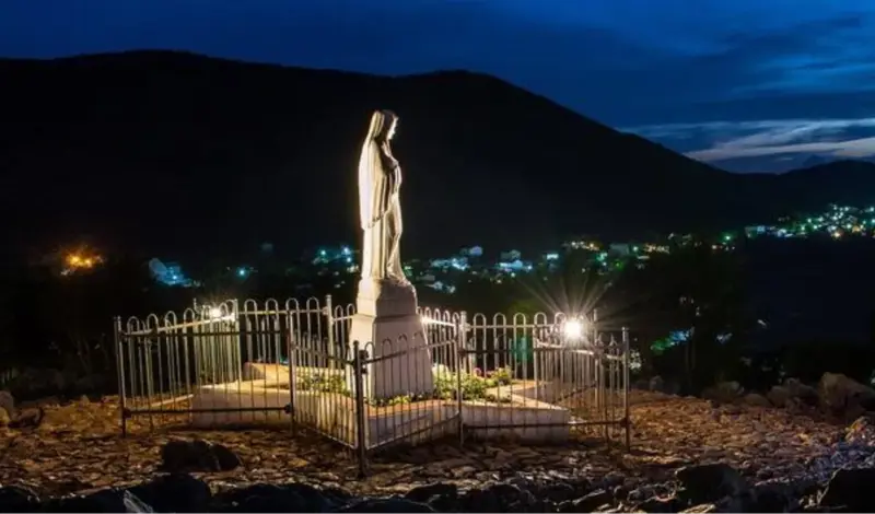Vidjelica otkrila nešto što se prvi put dogodilo u Međugorju: Blažena Djevica Marija treći dan molila na aramejskom jeziku! 