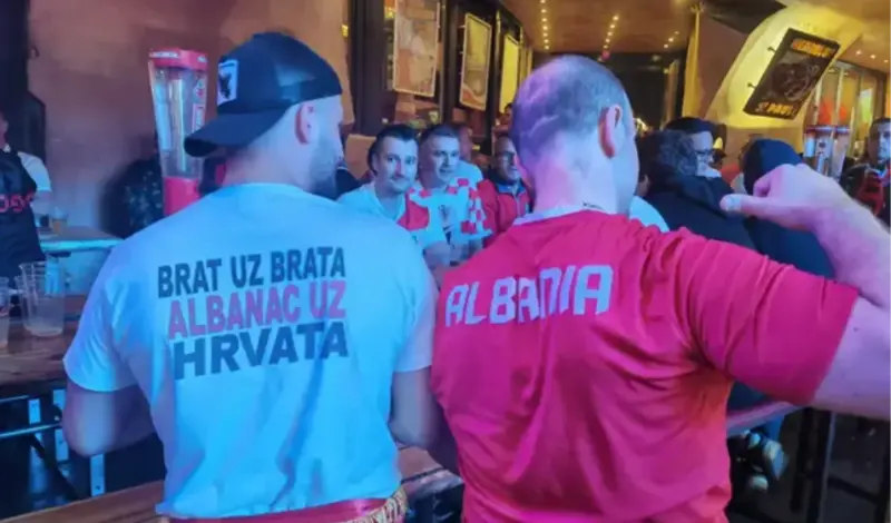 Hrvati i Albanci u zajedničkoj fešti pred utakmicu: Brat uz brata...