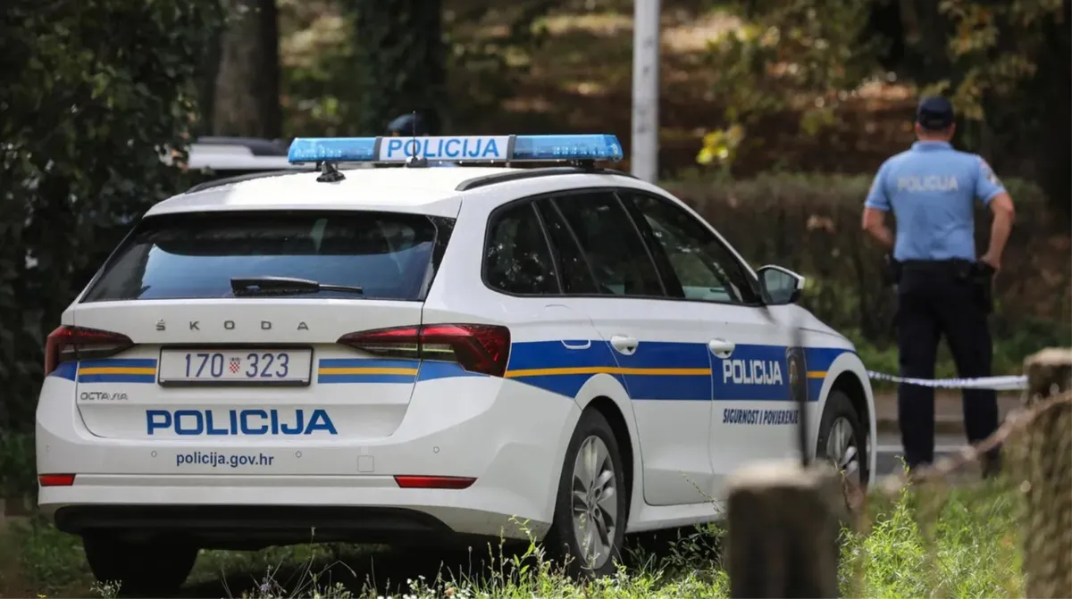Pao pod traktor i poginuo