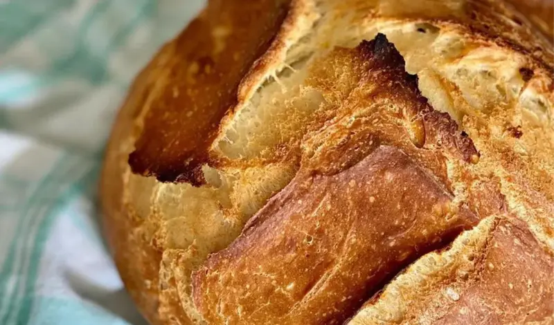 Probajte domaći kruh s maslinovim uljem