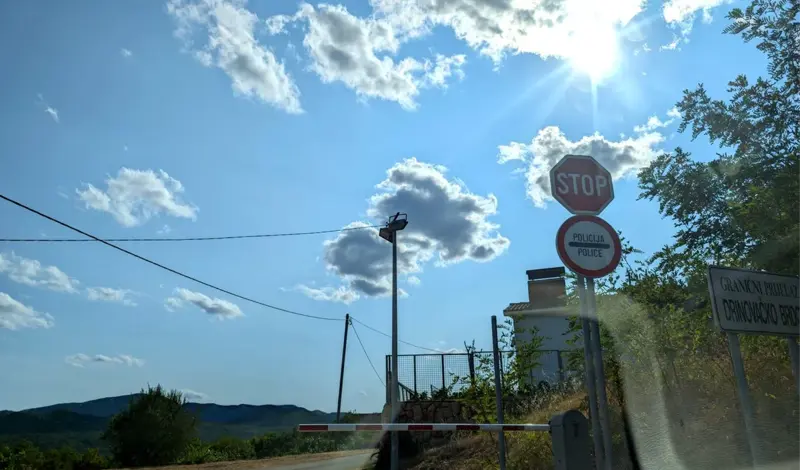 Reportaža iz Drinovaca i s Drinovačkog Brda, s granice prepune živopisnih likova i raznih dogodovština