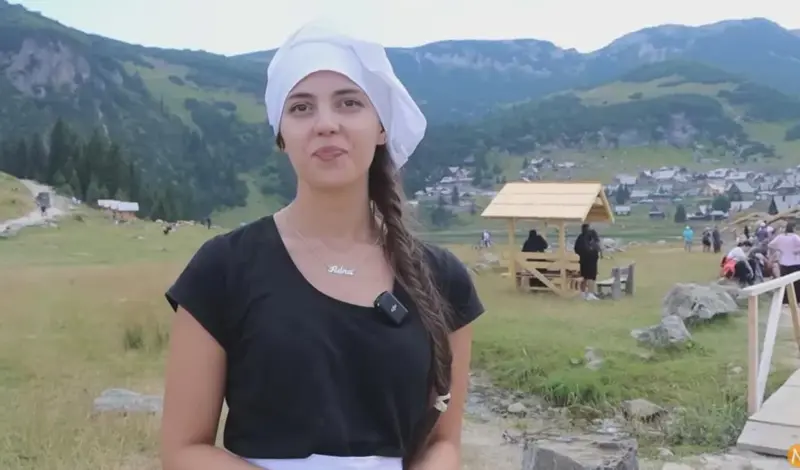 Djevojka iz BiH oduševila mnoge: Od pravljenja pita zaradim za školovanje i pomažem roditeljima