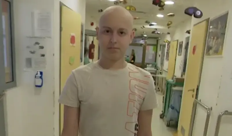 Damiru Pejiću (16) prije dva mjeseca preminula majka, njemu se vratila leukemija. Mali heroj treba pomoć i molitvu svih nas