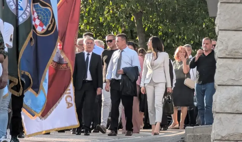 FOTO: Grude obilježile Dan branitelja i Herceg Bosne, čestitku uputio general Ante Gotovina