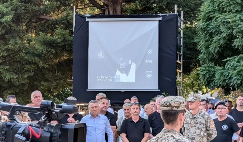 FOTO: Grude obilježile Dan branitelja i Herceg Bosne, čestitku uputio general Ante Gotovina