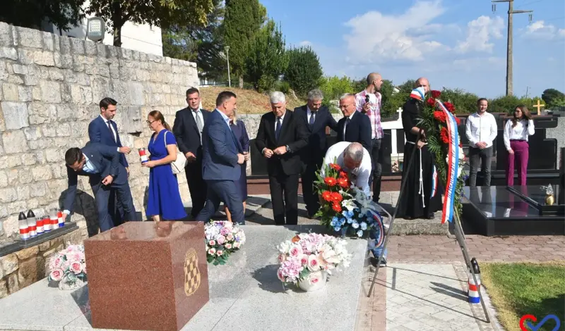 FOTO: Grude obilježile Dan branitelja i Herceg Bosne, čestitku uputio general Ante Gotovina