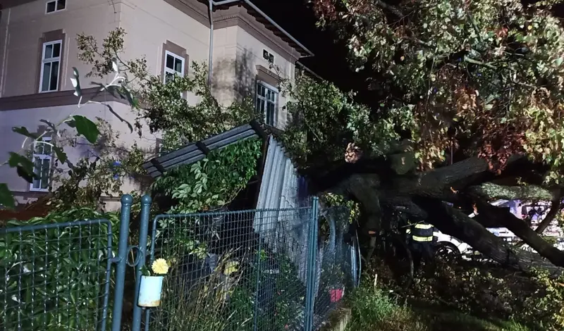Krenule evakuacije u Austriji i Češkoj 