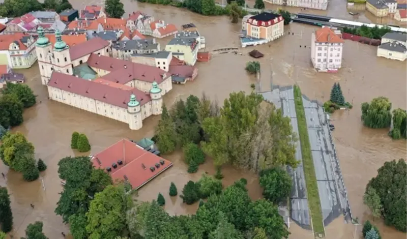 Poplave ne jenjavaju, raste broj smrtno stradalih u Europi