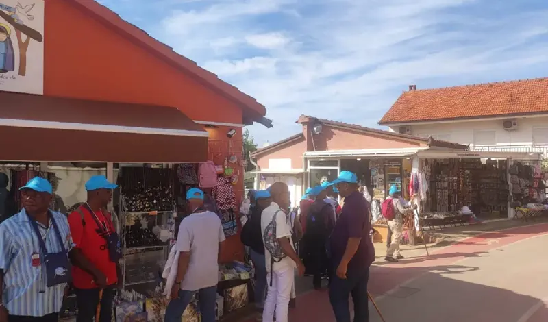FOTO: Brojni vjernici danas u Međugorju! 'Bili bismo ovdje neovisno o odluci'