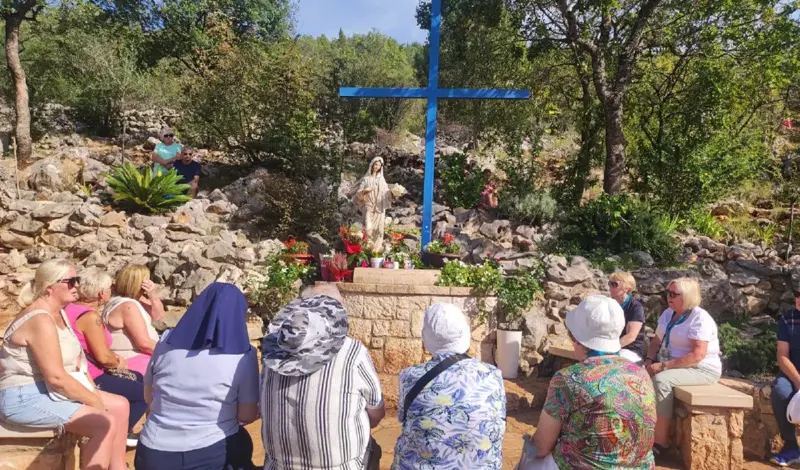 FOTO: Brojni vjernici danas u Međugorju! 'Bili bismo ovdje neovisno o odluci'