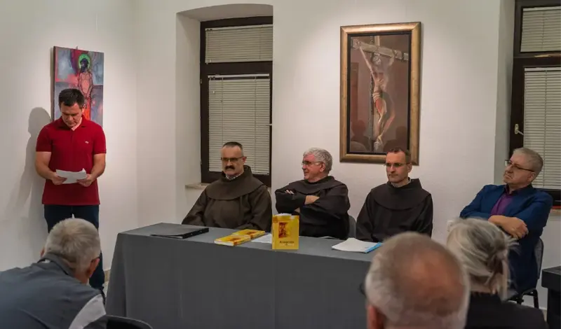 FOTO: U Gorici predstavljene knjige fra Mate Tadića! 'Franjevci se u Hercegovini itekako znaju smijati i šaliti na svoj račun'