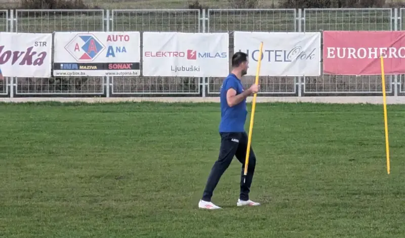 FOTO/VIDEO: Majice igrača HNK Grude natopljene znojem pred utakmicu s Brotnjom!