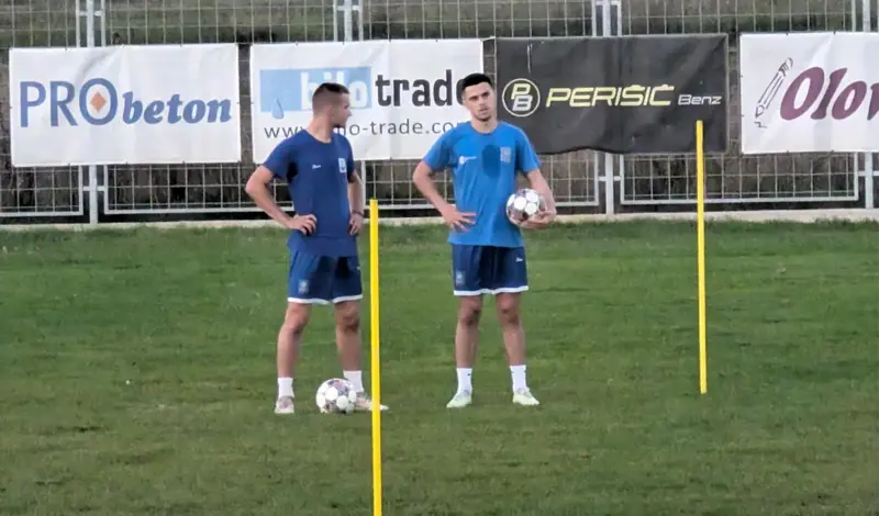 FOTO/VIDEO: Majice igrača HNK Grude natopljene znojem pred utakmicu s Brotnjom!