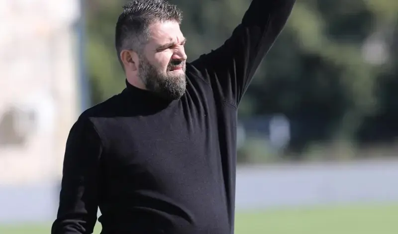 FOTO/VIDEO: Zmijavci dobili travu kao na Alianz areni! Domagoj Čulina im donio pobjedu! Pljeskali Thompson, Kustić, Pletikosa... 