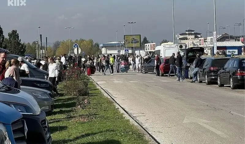 Brojne dojave o postavljenim bombama, evakuirani putnici s Međunarodnog aerodroma Sarajevo