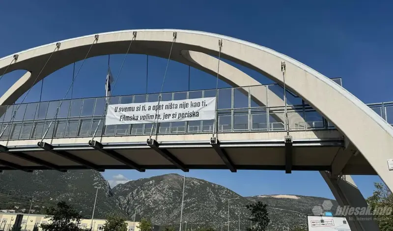Mostarska romantika: ''U svemu si ti, a opet ništa nije kao ti..''
