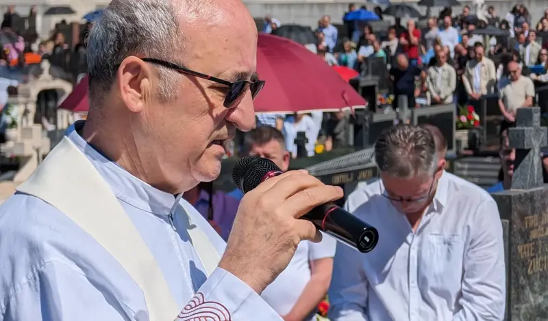 Fra Stanko Pavlović uputio snažnu poruku: Evo što su radile naše matere i bake za Dušni dan