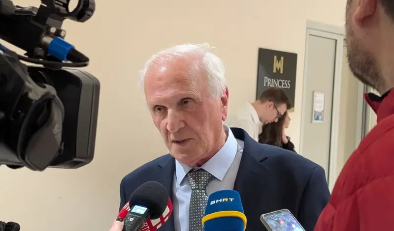 FOTO: Josip Muselimović predstavio novu knjigu i proslavio 80. rođendan!