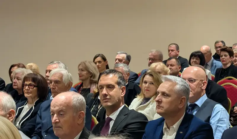 FOTO: Josip Muselimović predstavio novu knjigu i proslavio 80. rođendan!