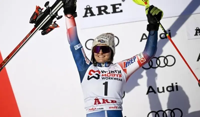 ZRINKA LJUTIĆ slavila u Kranjskoj gori! Vodeća je skijašica svijeta!