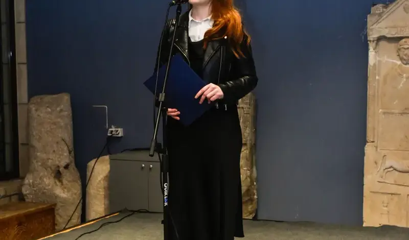 FOTO: Posjetili smo Noć muzeja na Humcu i izložbu posvećenu Jurju Škarpi! Hercegovačka, kulturna noć oduševila