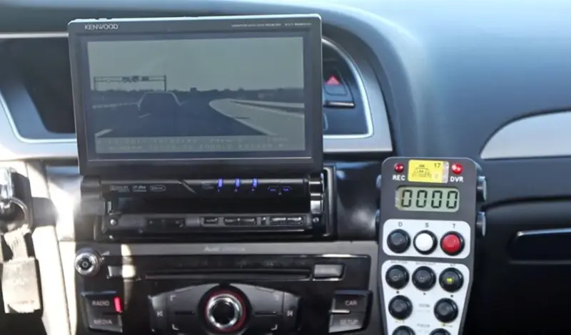 Vozač iz BiH vozio 181 km/h u Hrvatskoj i blicao autu ispred (policiji) da ubrza