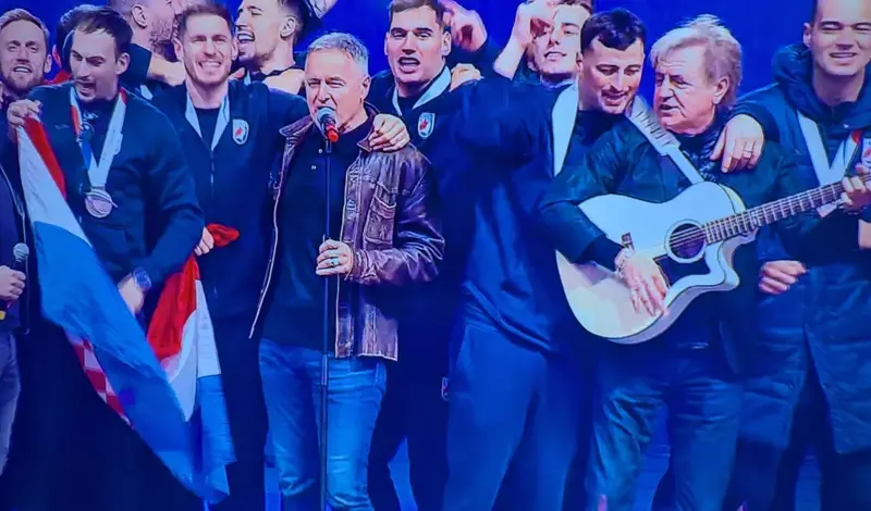 THOMPSON I RUKOMETAŠI ZAPJEVALI: AKO NE ZNAŠ ŠTA JE BILO!