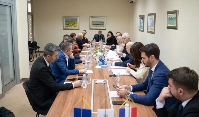 HNS: ''Zabrana raspolaganja državnom imovinom koči razvoj i investicije''