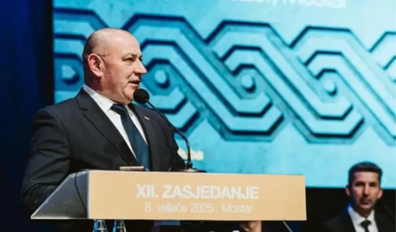 Medved obećao potporu Hrvatske: ''Preduvjet je zajedništvo''