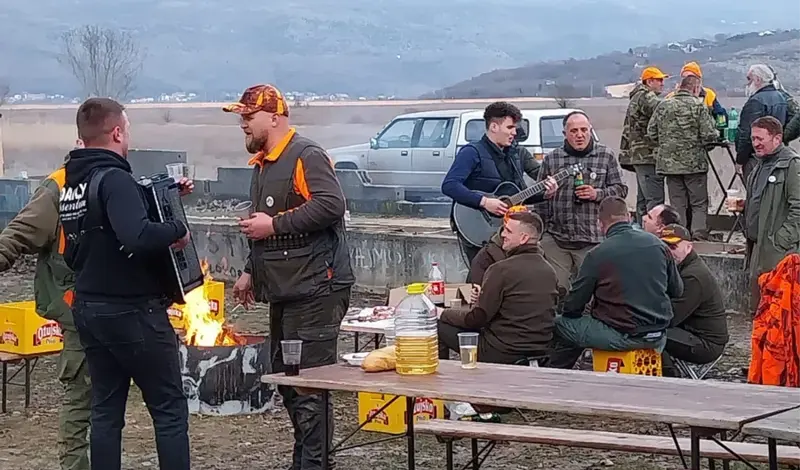 HLU Malič Grude uspješno organizirao hajku na štetočinu, a onda odličnu feštu i pomoć sugrađaninu FOTO