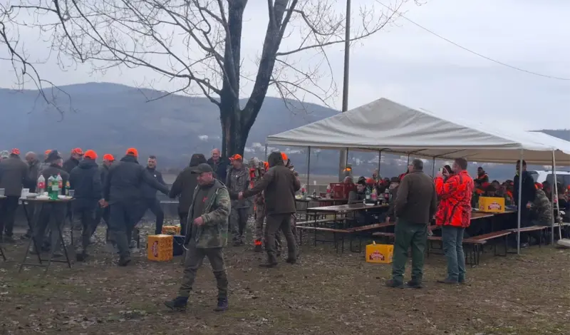 HLU Malič Grude uspješno organizirao hajku na štetočinu, a onda odličnu feštu i pomoć sugrađaninu FOTO