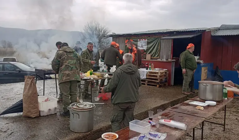 HLU Malič Grude uspješno organizirao hajku na štetočinu, a onda odličnu feštu i pomoć sugrađaninu FOTO