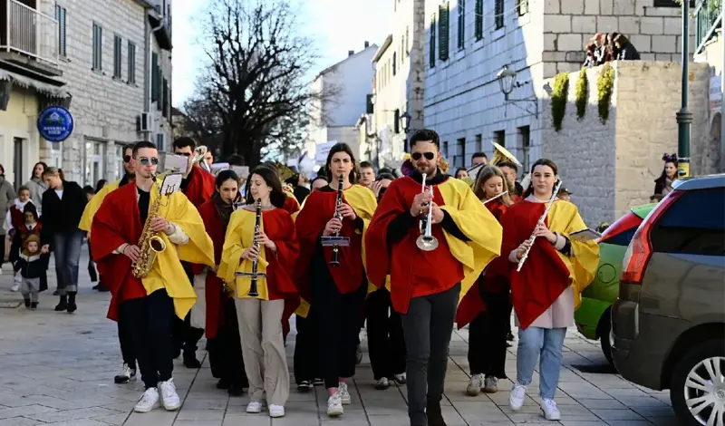 FOTO: Je li Imotski najjači grad na svi(je)tu! I Trump došao na karneval