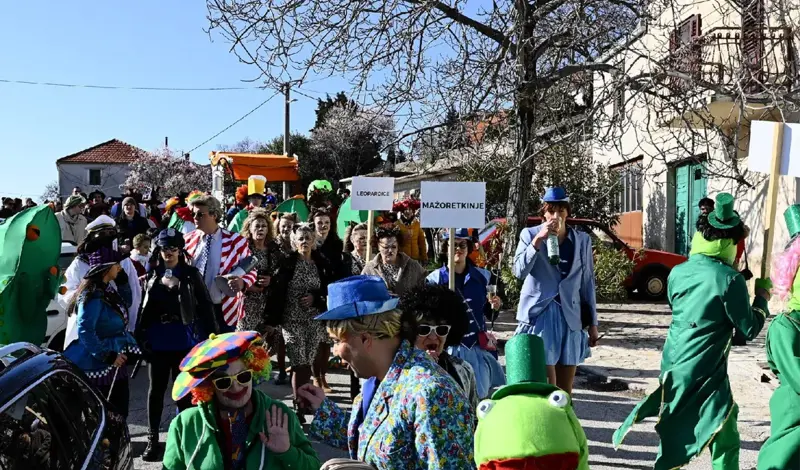 FOTO: Je li Imotski najjači grad na svi(je)tu! I Trump došao na karneval