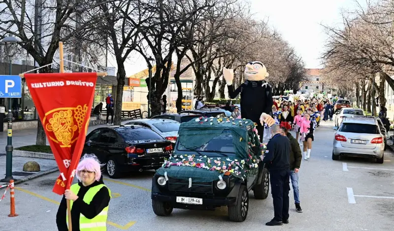 FOTO: Je li Imotski najjači grad na svi(je)tu! I Trump došao na karneval