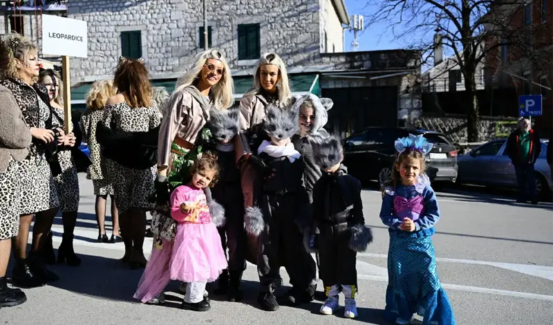 FOTO: Je li Imotski najjači grad na svi(je)tu! I Trump došao na karneval
