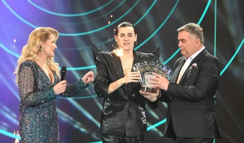 Marko Bošnjak je prve nastupe imao u crkvenom zboru, a skužio je recept za Eurosong: 'Tamo treba ići s nekim show kaosom'
