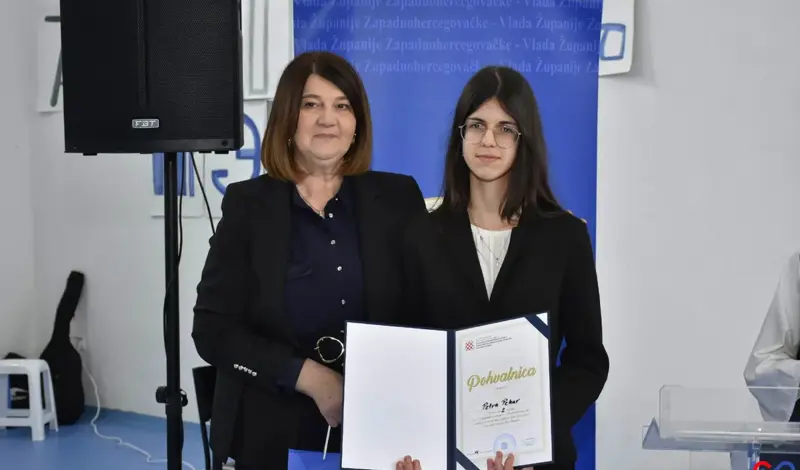 FOTO: Izabrani najbolji pisci i recitatori na Danima hrvatskog jezika na razini ZHŽ-a, Tihaljina bila domaćin događaja
