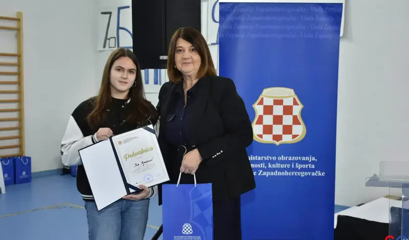FOTO: Izabrani najbolji pisci i recitatori na Danima hrvatskog jezika na razini ZHŽ-a, Tihaljina bila domaćin događaja