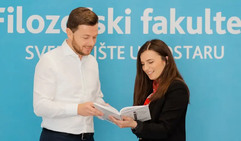 Iz tiska izašla knjiga Digitalni nastavnik