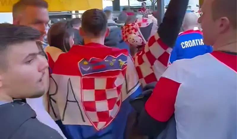 VIDEO Navijači usred Pariza zapjevali pjesmu Moja Hercegovina