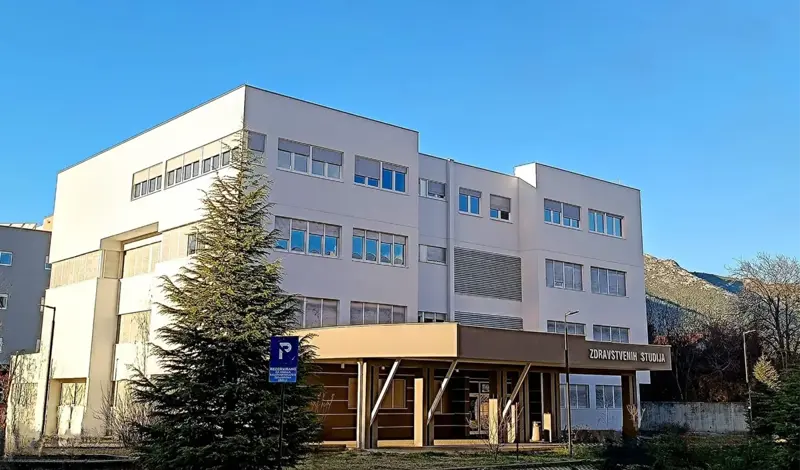 Svečana promocija na Fakultetu zdravstvenih studija Sveučilišta u Mostaru: 345 diplomanata steklo akademsku titulu